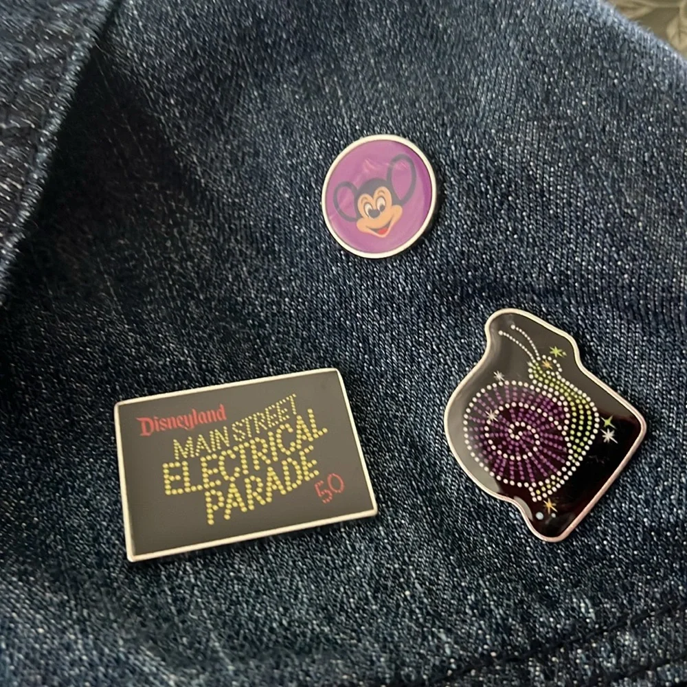 Disney electrical parade Jean jacket - Picture 2 of 8